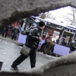 Число жертв взрыва на остановке в Донецке выросло до 15