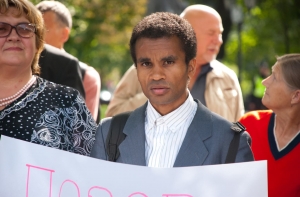 Бенес Айо обещает вернуться в Латвию и хочет восстановить СССР