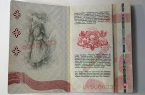 Латвийцы не проявляют интереса к новым паспортам