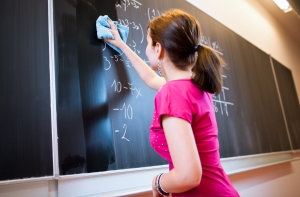 Педагог: только в нищем государстве может быть «народный учитель» (АУДИО)