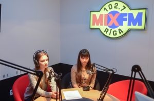 «День теней» на радио: школьники превращаются в журналистов