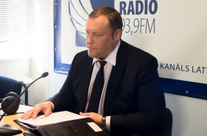 Глава МВД: угроза терроризма в Латвии на самом низком уровне (ВИДЕО)