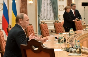 Путин о переговорах в Минске: договорились о прекращении огня с 15 февраля (ВИДЕО)