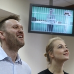 Мосгорсуд отменил домашний арест Навальному