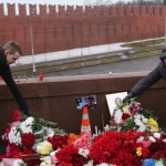 ПРЯМАЯ ВИДЕОТРАНСЛЯЦИЯ: В Москве проходит акция памяти Бориса Немцова (ВИДЕО)