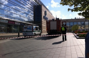 Из-за подозрительного свертка закрыт железнодорожный вокзал в Риге (АУДИО)