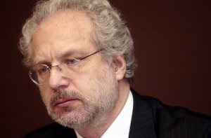 Левитс хочет получить гарантии своего избрания на пост президента