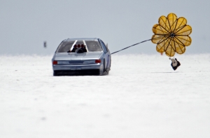 Рекорд скорости на дорогах Латвии: лихач мчался на 209 км/ч