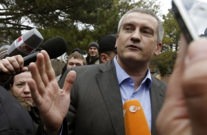 Глава Крыма отказался приглашать Псаки на полуостров