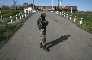На юге Донбасса неизвестные взорвали железную дорогу
