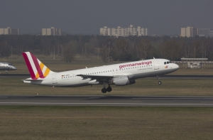 Airbus A320 резко потерял высоту перед крушением