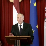 Президент Латвии: приглашение Путину посетить Латвию больше не актуально