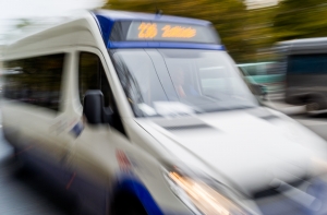 ДТП в Риге: маршрутка столкнулась с автомобилем