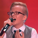 Рижанин Эдуард Редико прошел во второй тур шоу «Голос. Дети» (ВИДЕО)