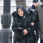 Мать Немцова могут признать потерпевшей по делу о его убийстве