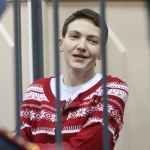 Защита подтвердила, что Савченко начала выход из голодовки