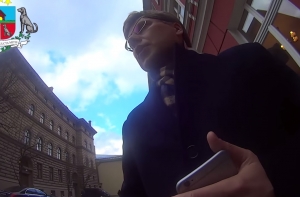 Ушаков согласился принять участие в программе Кайминьша «Suņu būda» (ВИДЕО)