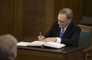 Депутат: Латвия пальцем не пошевелила, чтобы помочь Украине