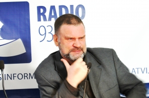 В аэропорту «Рига» задержан политолог Эйнарс Граудиньш