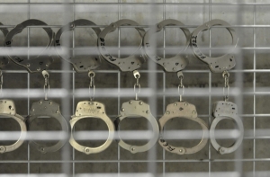 Заключенные Даугавгривской тюрьмы устроили массовые беспорядки