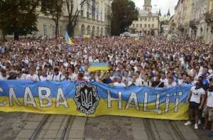Австрийские СМИ: Германия не замечает фашизма на Украине