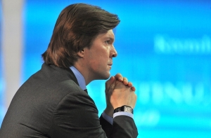 На Первом канале назвали идиотом поджегшего траву в Хакасии журналиста