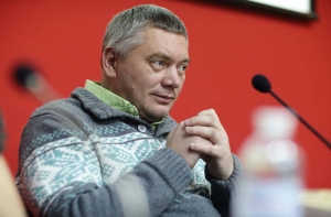 Эстония лишила известного российского писателя «шенгена»