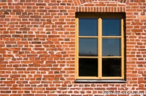 Трагическая среда: пьяные мужчины массово вываливались из окон