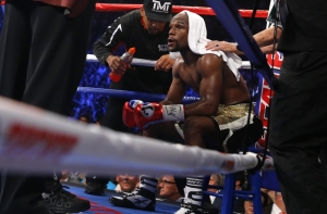 Флойд Мэйуэзер победил филиппинца Мэнни Пакьяо в «бою века» (ФОТО)