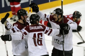 Белявский: хоккеисты Латвии заслужили по пиву за матч со швейцарцами