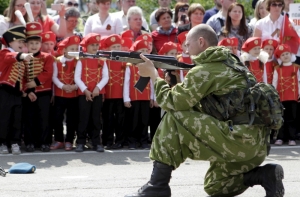 В Ростове-на-Дону прошел военный парад детей (ФОТО,ВИДЕО)