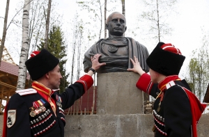 В Москве казаки начали конный поход на Берлин (ВИДЕО)