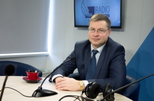 Домбровскис: экономические проблемы России плохо повлияли на Латвию