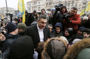 СМИ: Виталий Кличко перепутал гимн Киева с гимном Украины (ВИДЕО)