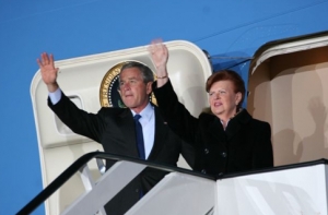 6 мая в истории Латвии: Вайра и Джордж