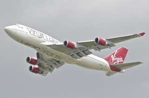 На борту летевшего из Манчестера самолета Boeing 747, произошло ЧП