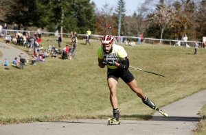 Французский биатлонист  попал под машину во время тренировки (ФОТО)