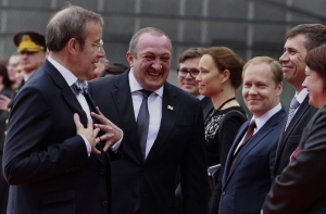Президент Эстонии сравнил Украину с грабителем-шантажистом
