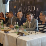 Иллюзионист Ури Геллер: дайте мне ложку - и вы не поверите своим глазам (ВИДЕО)
