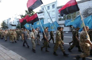 «Правый сектор» собирается у администрации президента Украины в Киеве