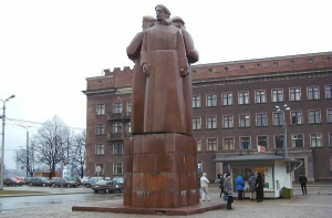 В Москве пройдет круглый стол о латышских стрелках