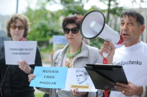 В Риге прошла акция в поддержку Надежды Савченко (ВИДЕО)
