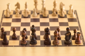 В Риге проходит шахматный матч между гроссмейстерами Карповым и Свешниковым