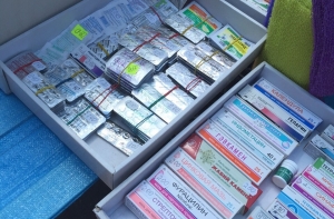 В Даугавпилсе задержали нелегальных торговцев лекарствами (ФОТО)