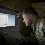 Порошенко заявил о 200 000 российских военных в Донбассе (ВИДЕО)