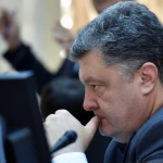 Порошенко призвал разоружить «Правый сектор»