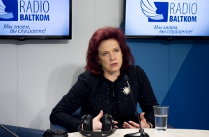 АНОНС: на радио Baltkom - экс-спикер Сейма Солвита Аболтиня