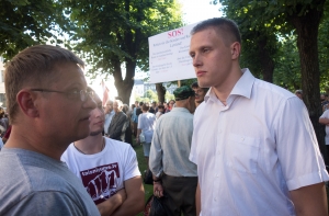 Шадурскис о пикете против беженцев: нацблок устроил позорище