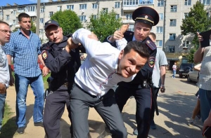 В России задержан оппозиционер Илья Яшин (ФОТО)