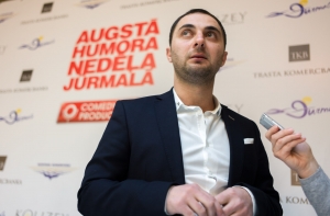 Резидент Comedy Club протаранил автомобиль ДПС